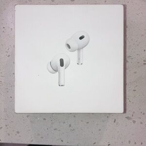White Earbud Headphones with Compact Design and Wireless Connectivity